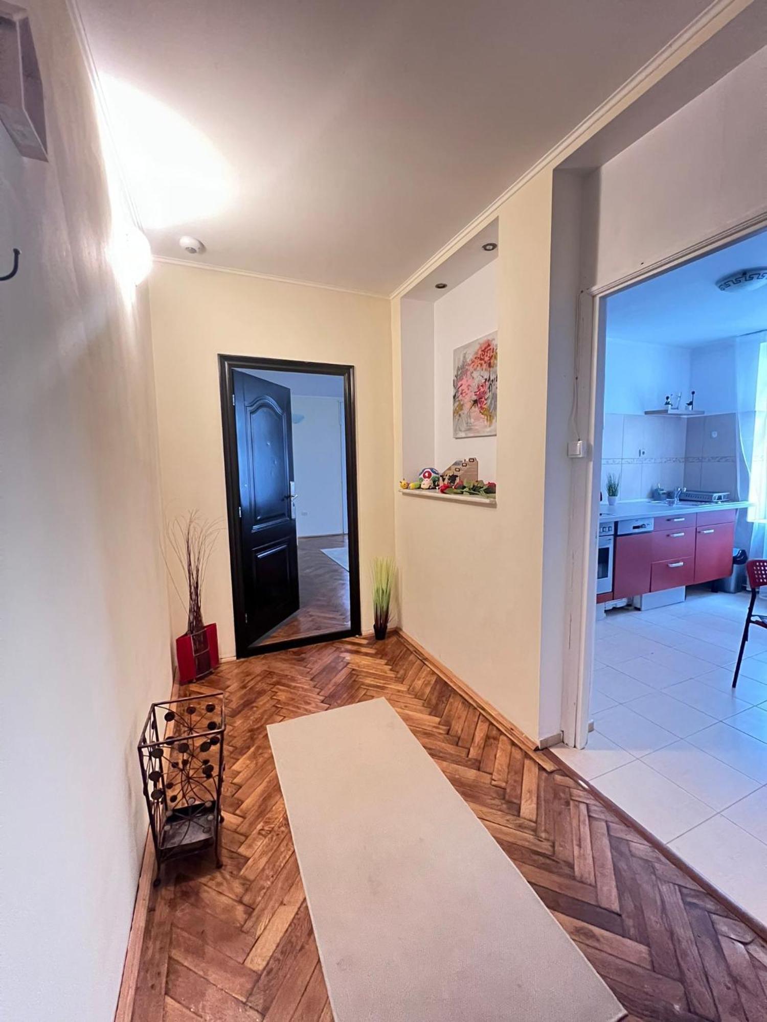 Apartment Mrhost