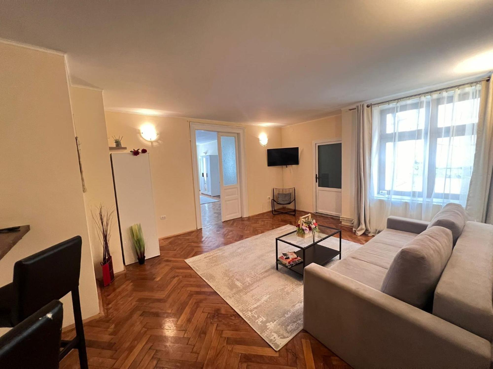 Apartment Mrhost Brasov