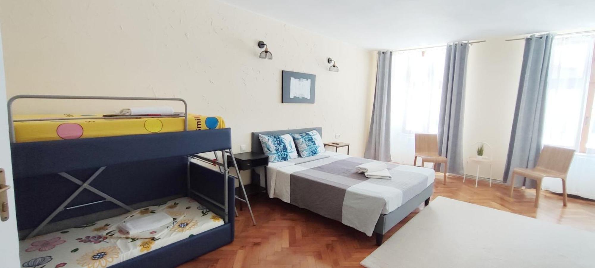 Mrhost Apartment